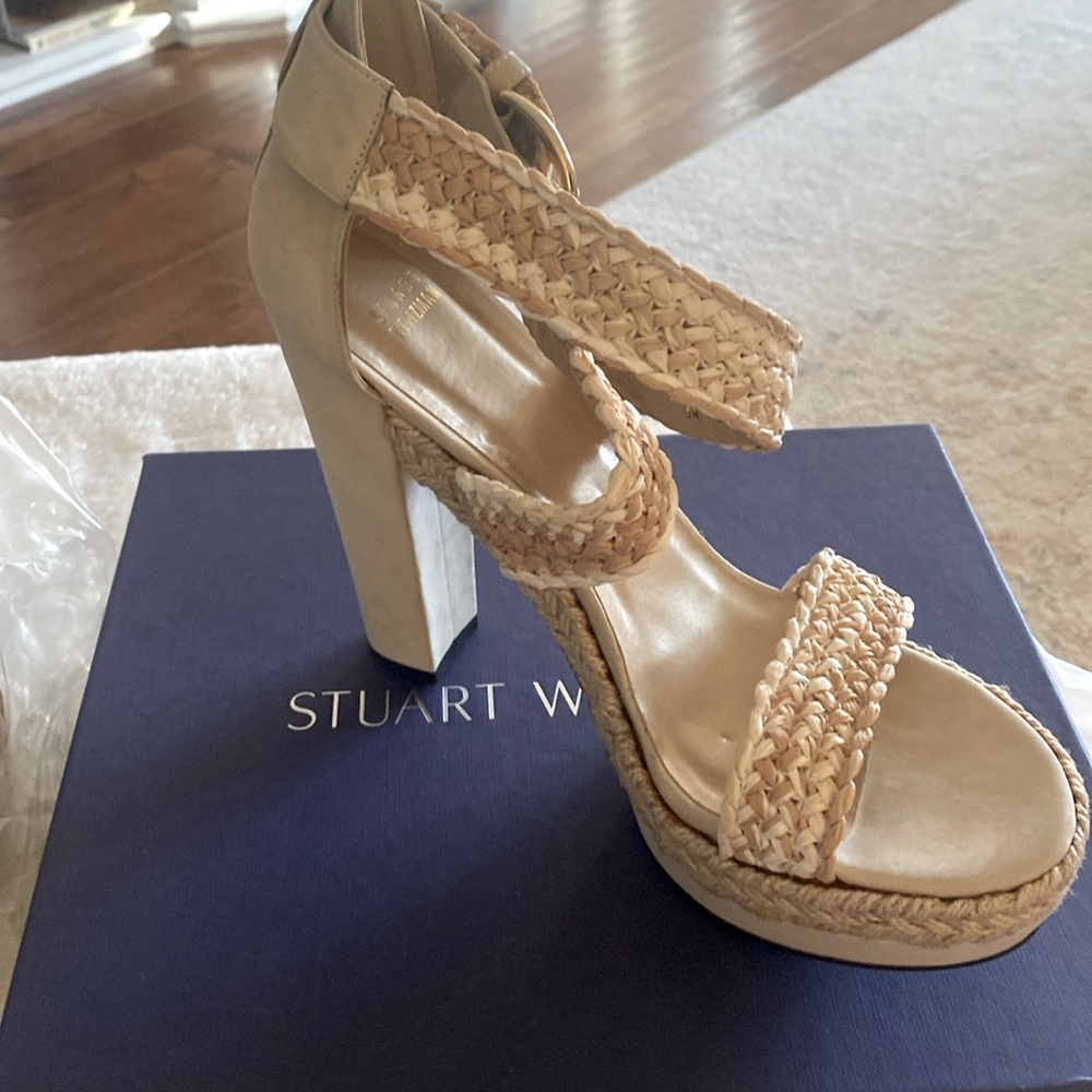 NIB Stuart Weitzman Mojave Suede heels- Wallawalla VW22291